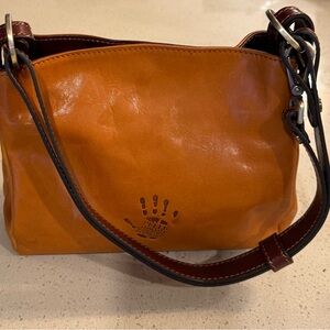 Italian Handcrafted Leather Shoulder Bag - Tan